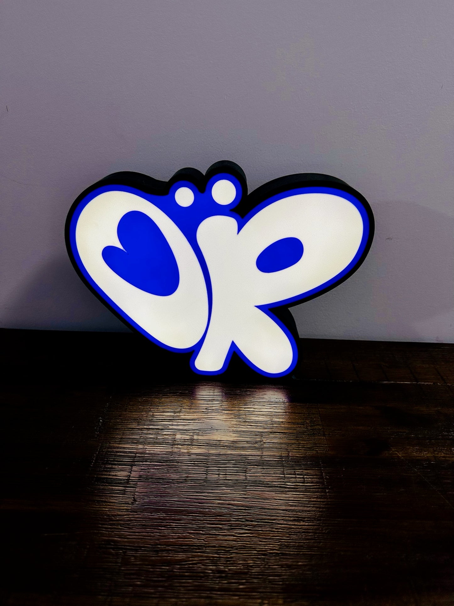 Leuchtschild: Olivia Rodrigo – Purple Heart Logo – USB-betriebene LED-Kunst