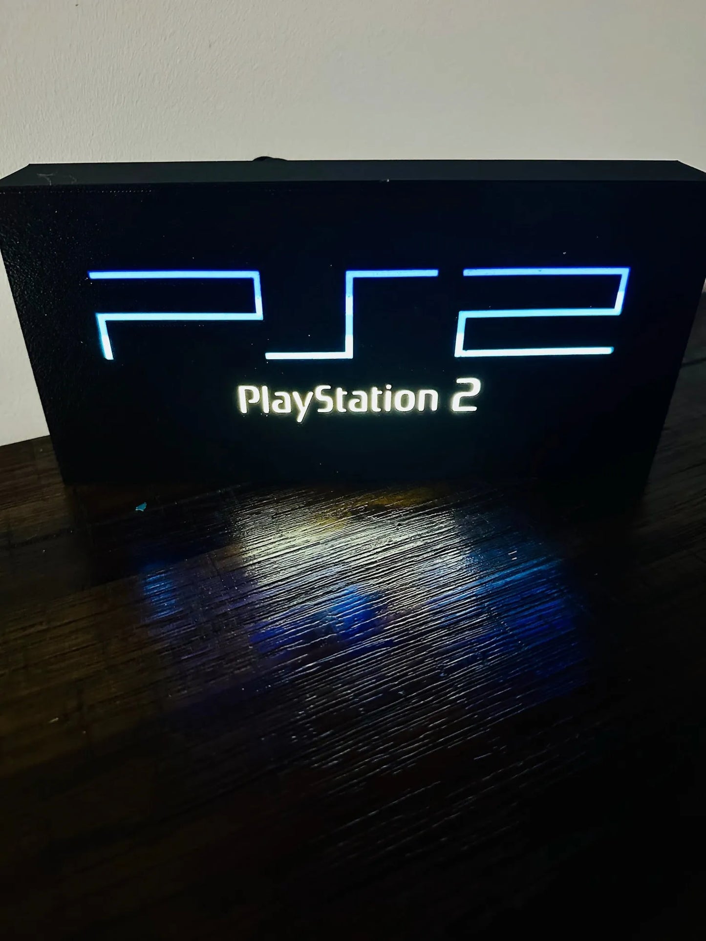 Sony Playstation 2 Logo – Original PS2-Farben – Leuchtende Wandkunst – USB-Stromversorgung