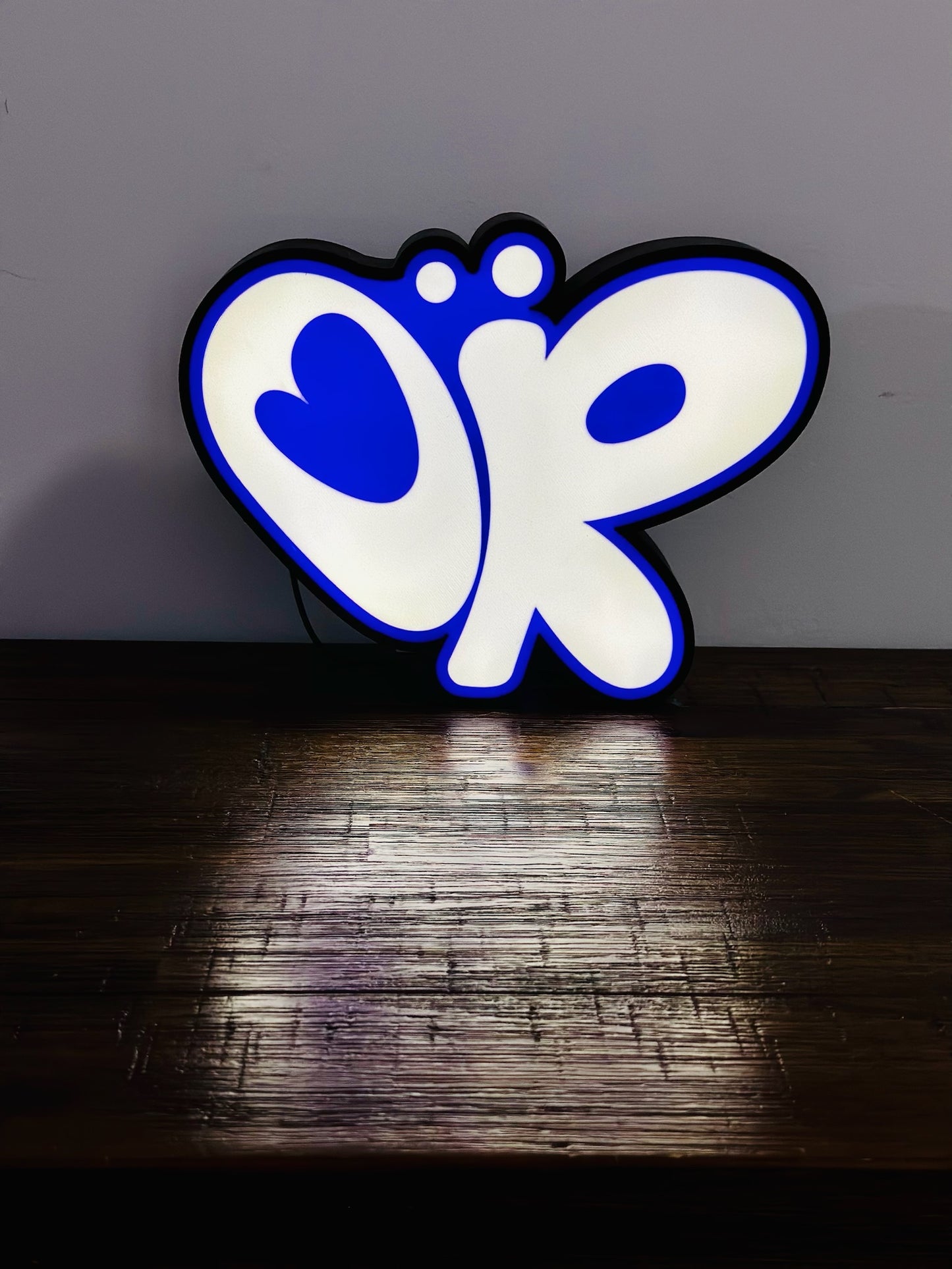 Leuchtschild: Olivia Rodrigo – Purple Heart Logo – USB-betriebene LED-Kunst