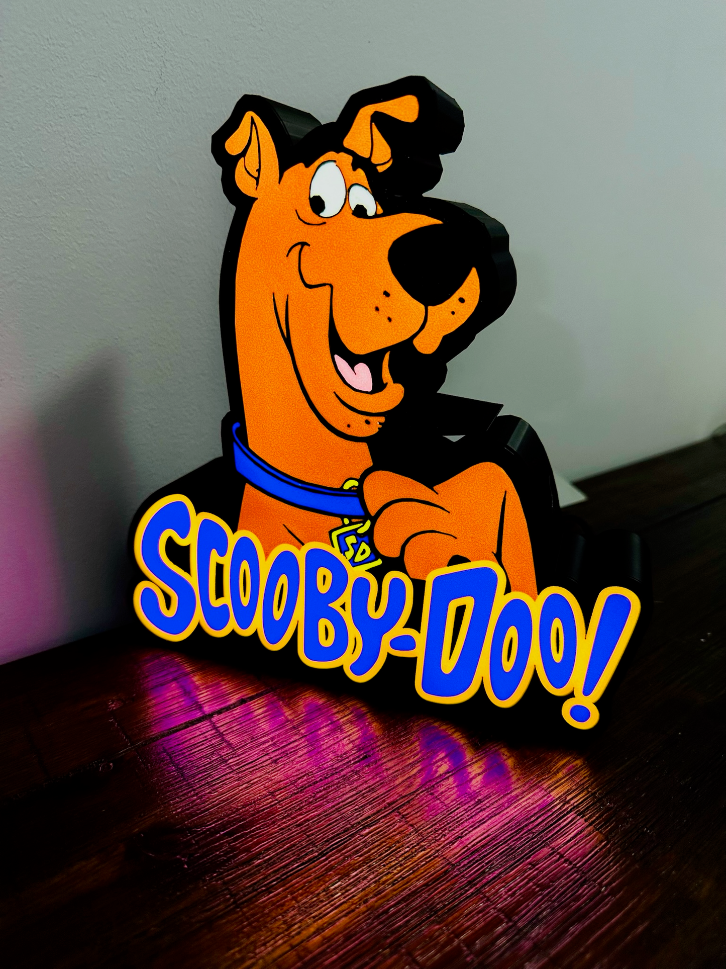 Scooby Doo y logotipo: letrero iluminado con alimentación por USB