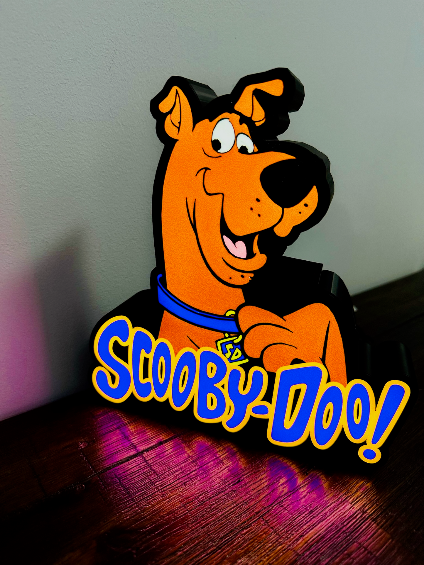 Scooby Doo y logotipo: letrero iluminado con alimentación por USB