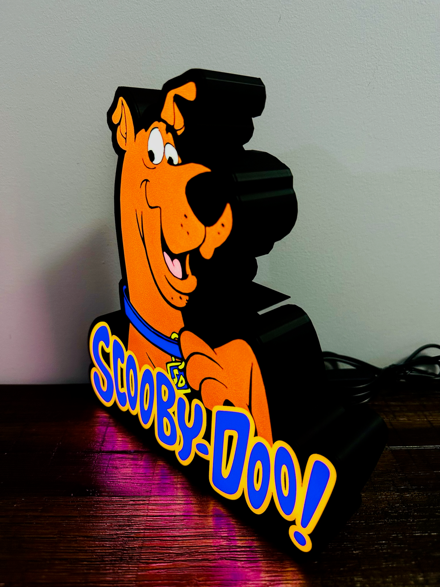 Scooby Doo y logotipo: letrero iluminado con alimentación por USB
