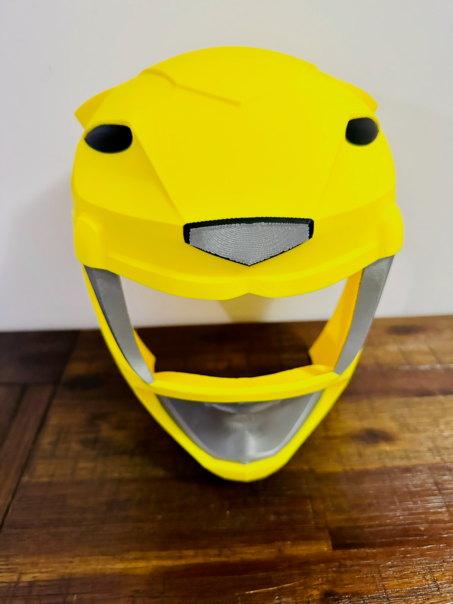 Yellow Mighty Morphin Power Rangers Helmet - Cosplay Kit / Full Size Decoration