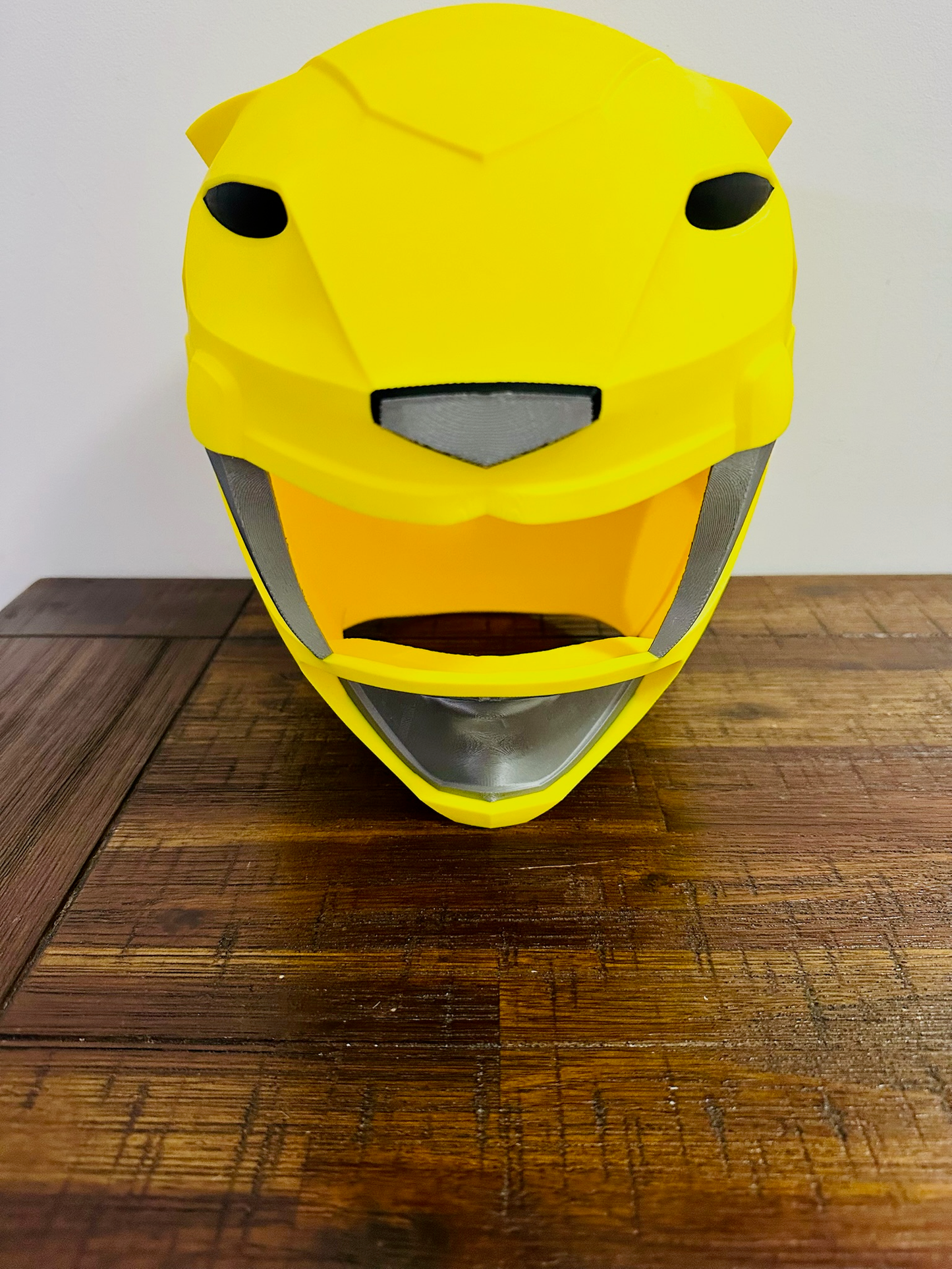 Yellow Mighty Morphin Power Rangers Helmet - Cosplay Kit / Full Size Decoration
