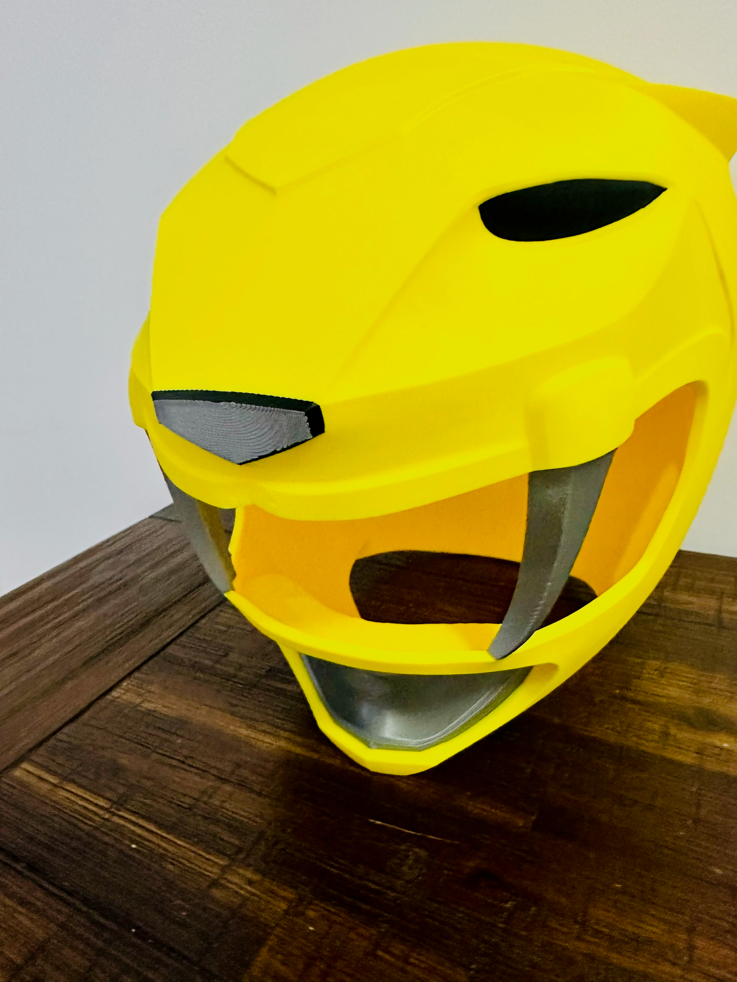 Yellow Mighty Morphin Power Rangers Helmet - Cosplay Kit / Full Size Decoration
