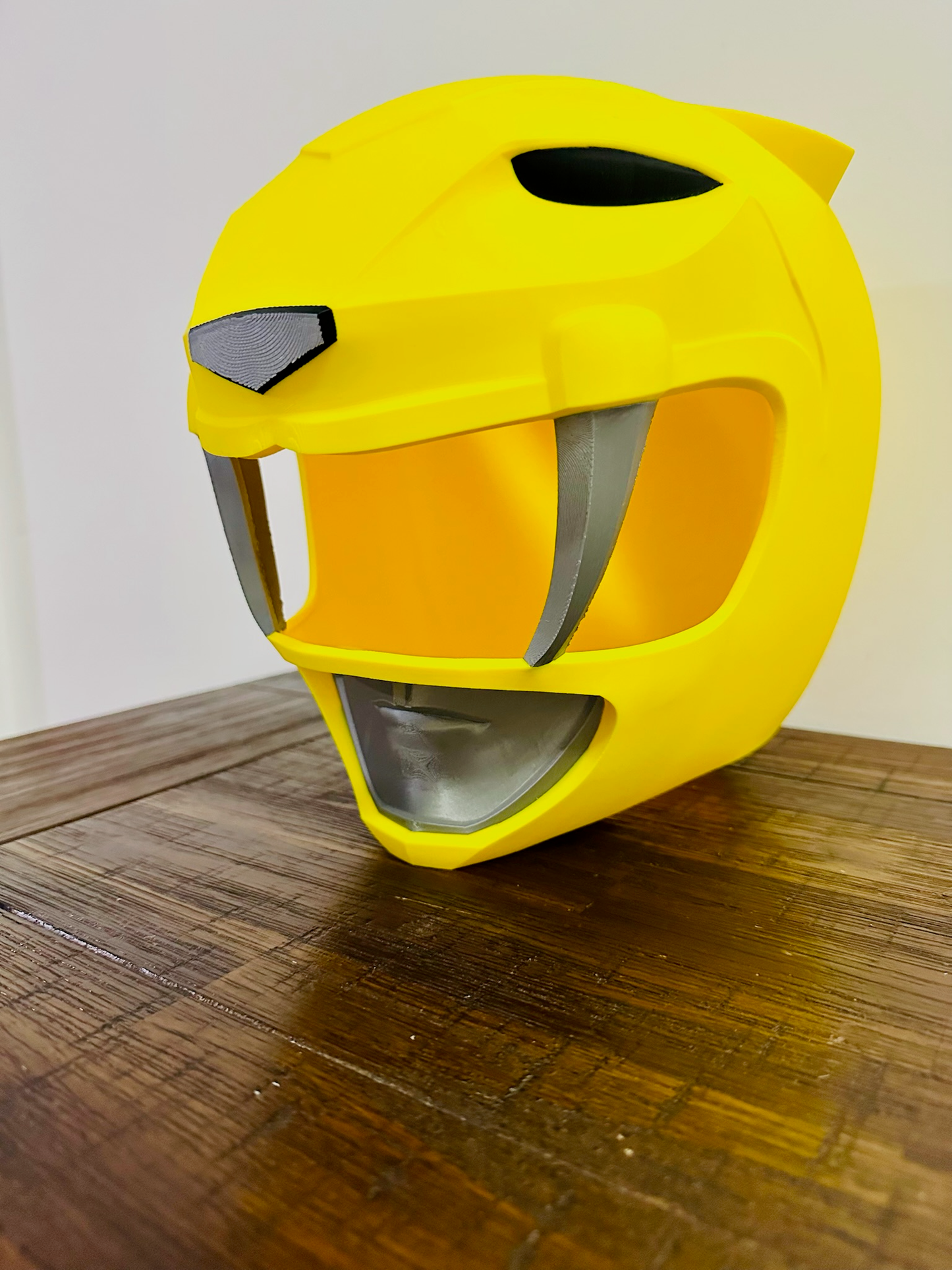 Yellow Mighty Morphin Power Rangers Helmet - Cosplay Kit / Full Size Decoration