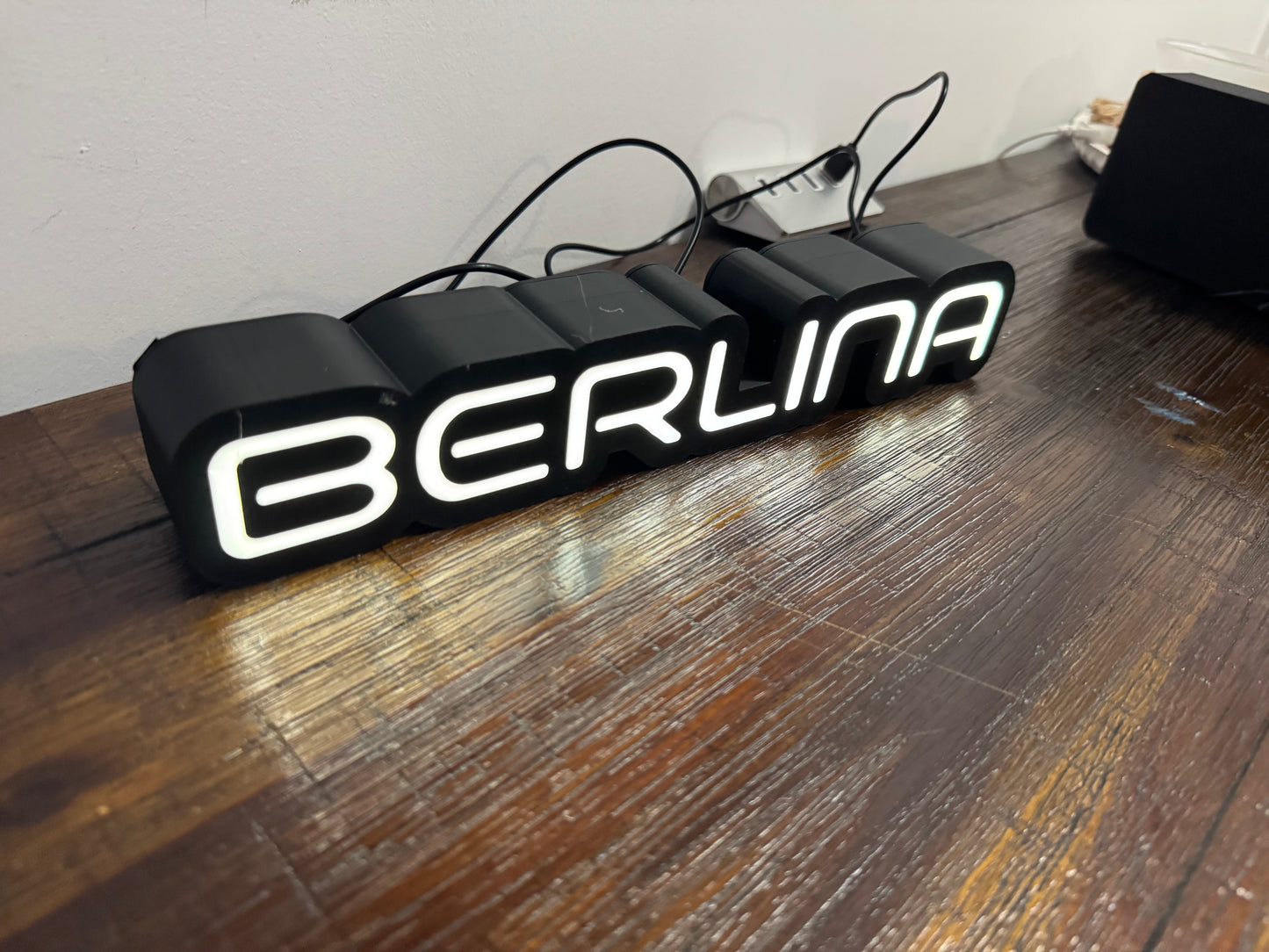 Holden Berlina Badge Logo - Light Up Artwork / Wall Art / Sign