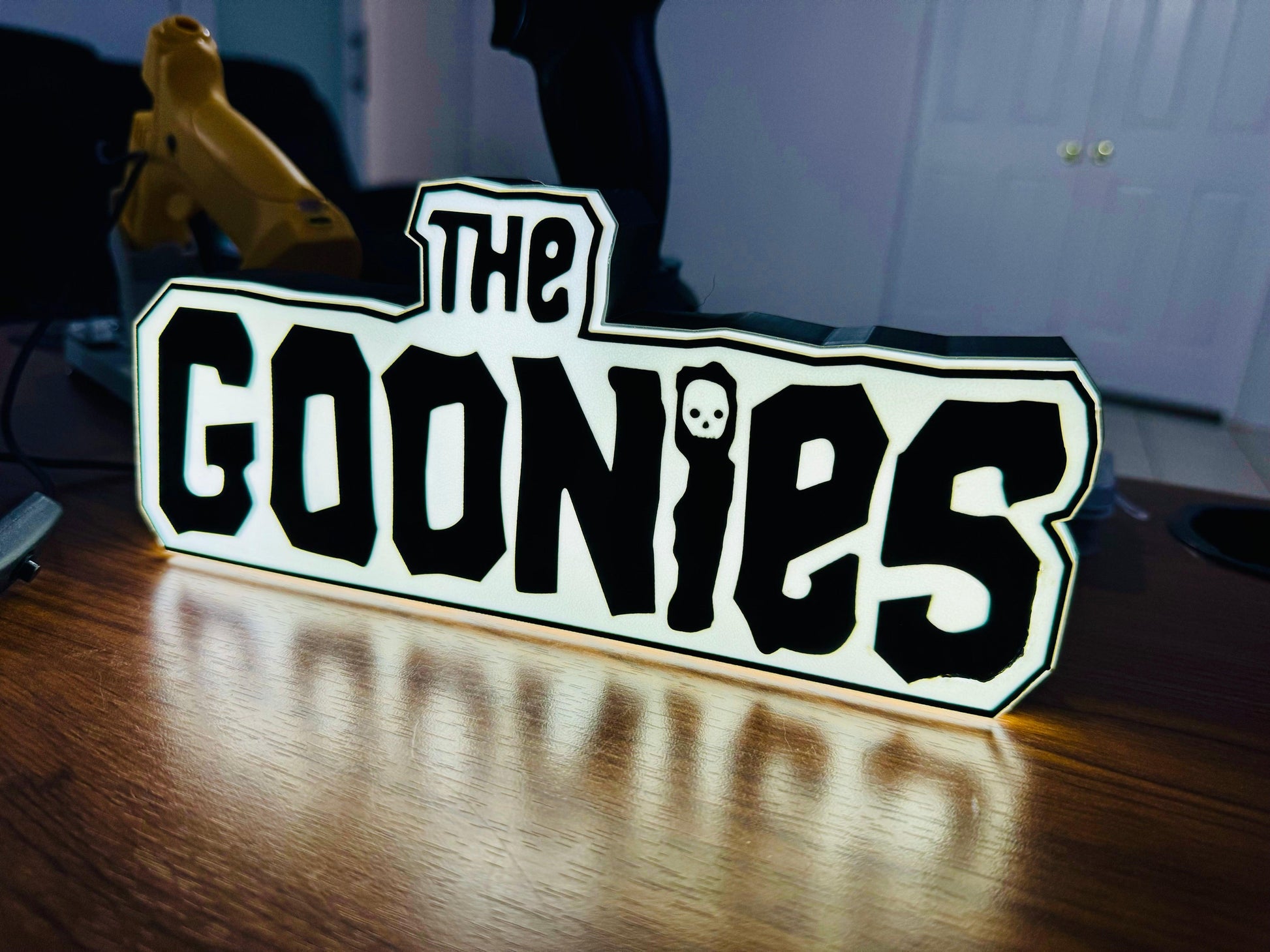 The Goonies - Black & White Light Up Sign / Night Light - USB Powered - Michael's 3D World