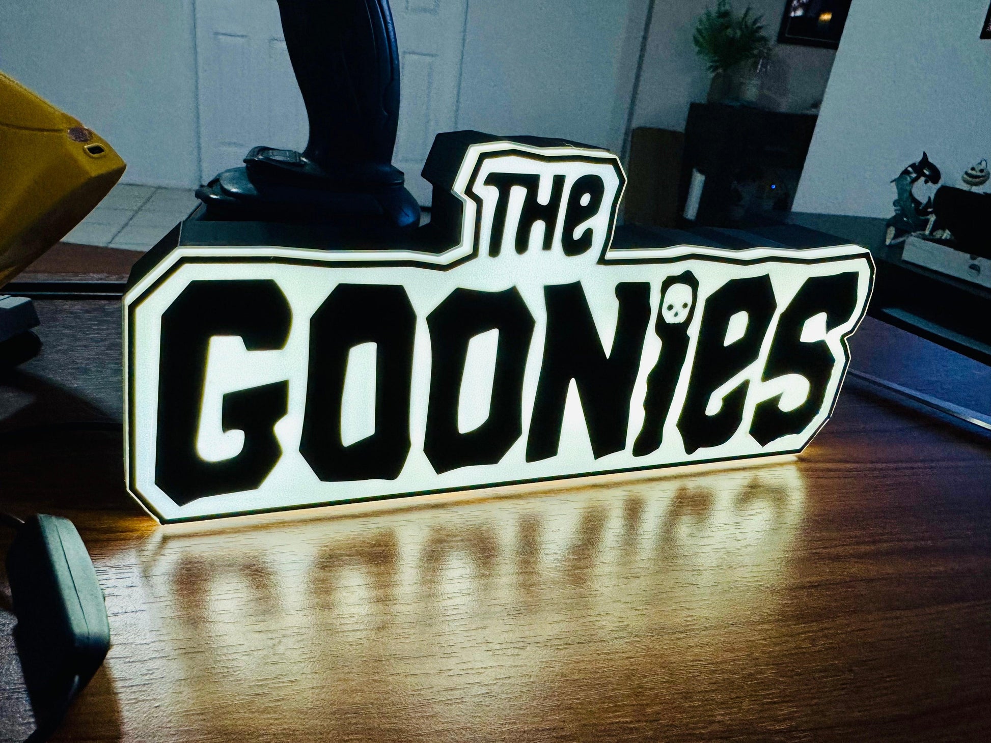 The Goonies - Black & White Light Up Sign / Night Light - USB Powered - Michael's 3D World