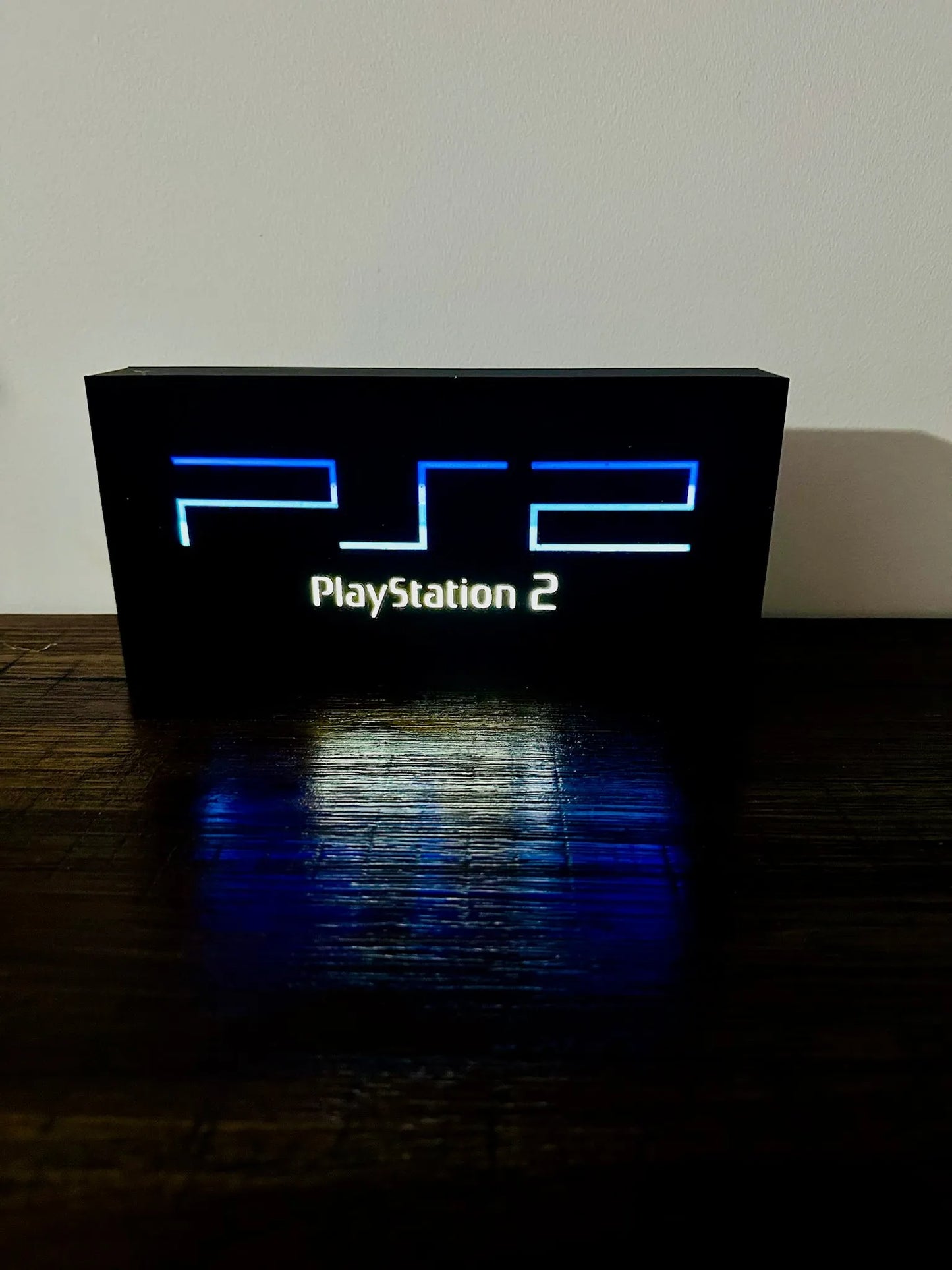 Sony Playstation 2 Logo – Original PS2-Farben – Leuchtende Wandkunst – USB-Stromversorgung