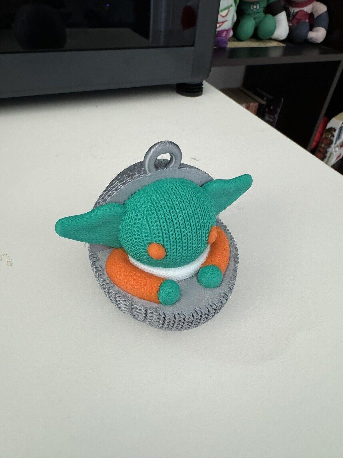Grogu Knitted-look Christmas Ornament/Decoration - Baby Yoda In Capsule - New - Michael's 3D World