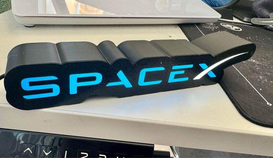 SpaceX Logo Light Box - LED USB Powered, Brand new - Michael's 3D World